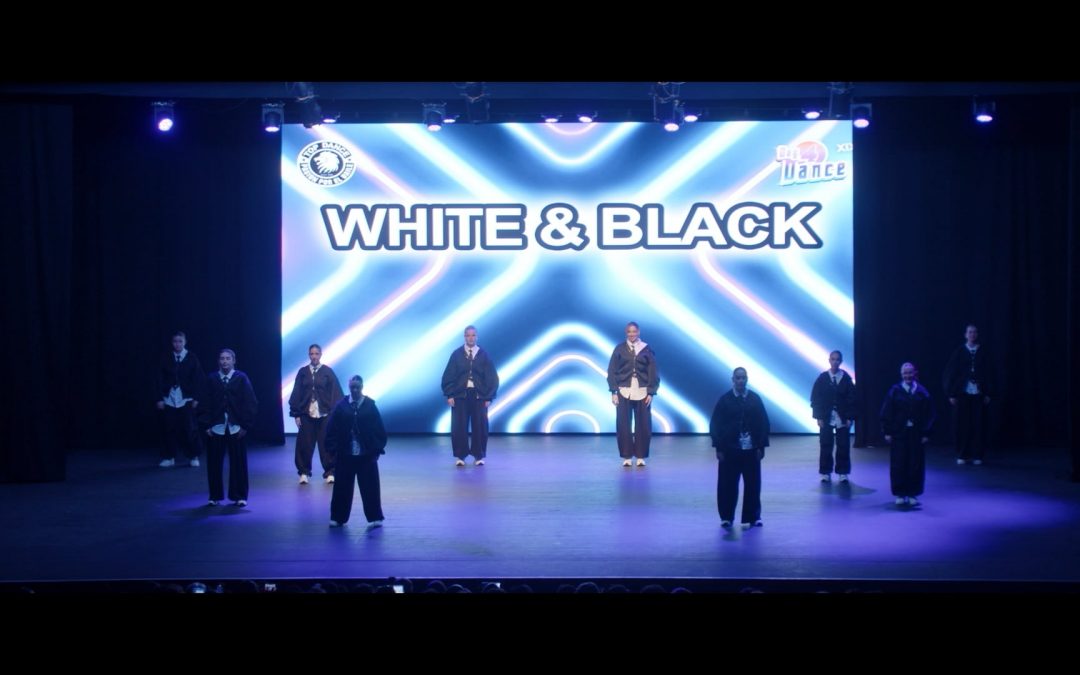 White & Black – Mañana